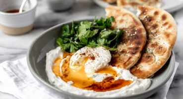 Turkish+Savory+Yogurt+with+Poached+Eggs-10