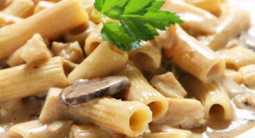 Kremalı Tavuklu Makarna