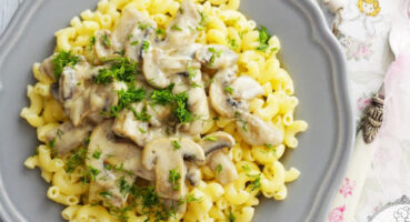 kremalı-mantarlı-makarna