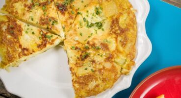 Leek-and-potato-Spanish-omelette-01-SQ