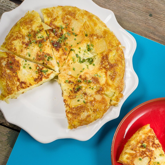 Leek-and-potato-Spanish-omelette-01-SQ