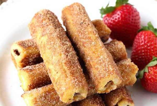 Çilekli Krem Peynirli Fransız Tostu