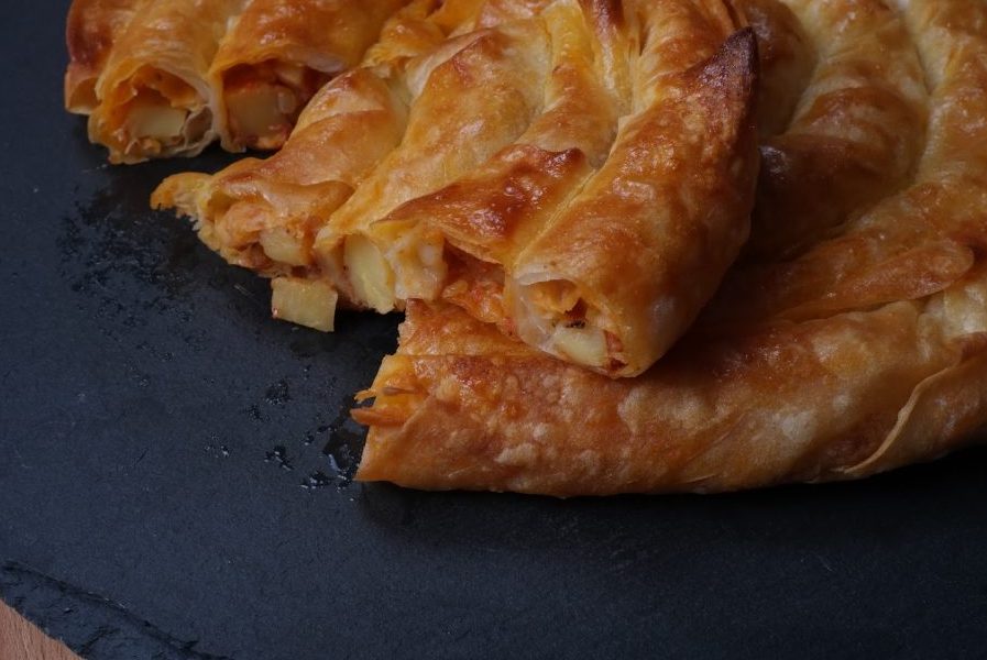 Pastırmalı Patatesli Börek