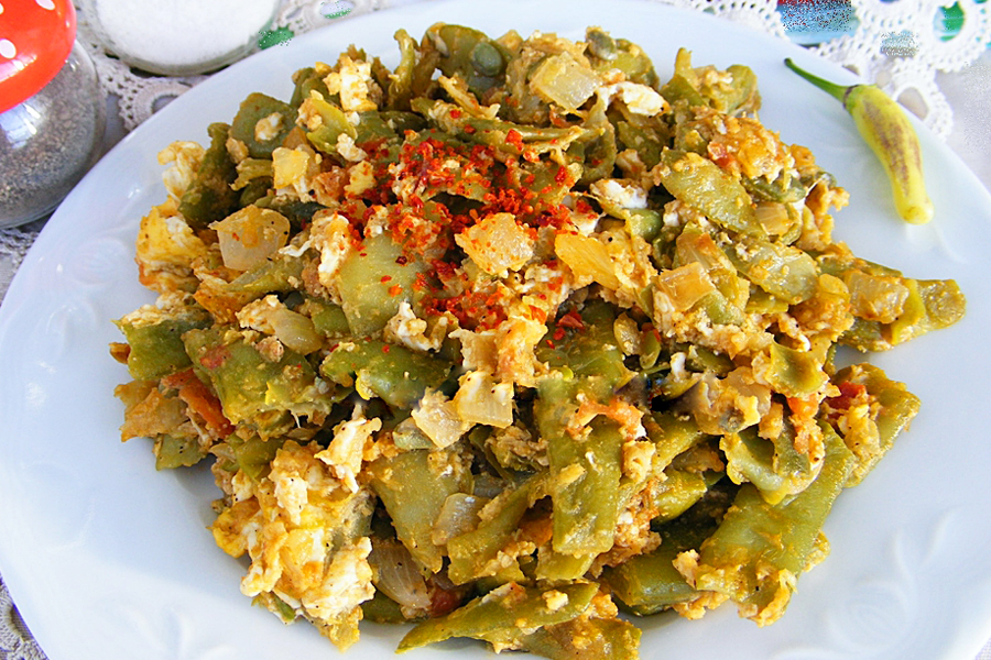 Yumurtalı Taze Fasulye Kavurması