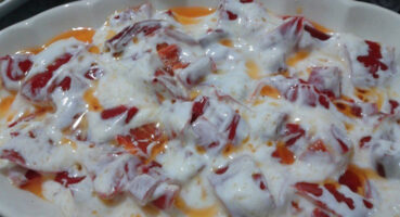 Kırmızı Biber Yoğurtlaması