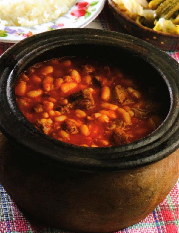 Güveçte Kuru Fasulye