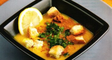 Domatesli Zerdeçallı Mercimek Çorbası