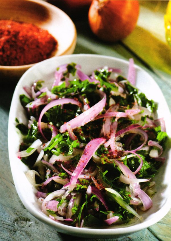 Pratik Soğan Salatası