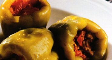 kıymalı-biber-dolmasi