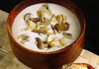 Mantarlı Kuşkonmaz Çorbası