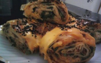 Üç Renkli Rulo Börek