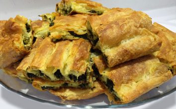 Su Böreği Tadında Ispanaklı Börek